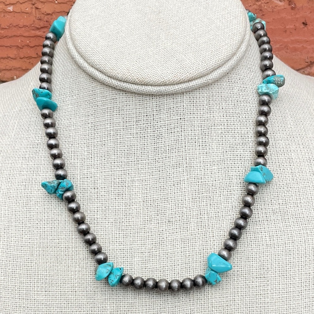 Navajo Style Pearl Necklace with Turquoise Chips